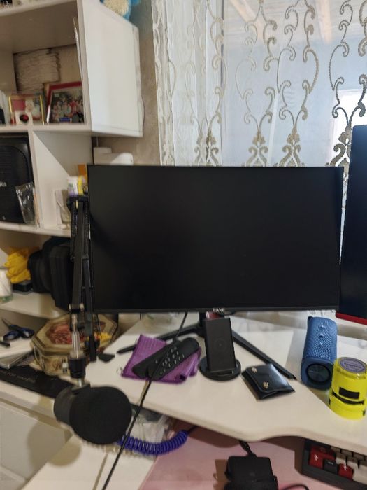 Продам 2 монитора Sanc