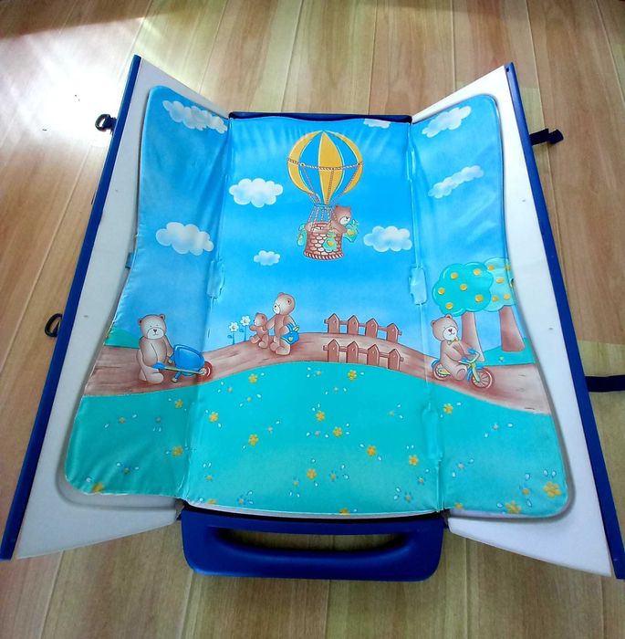 Дъска за повиване на бебе при пътуване