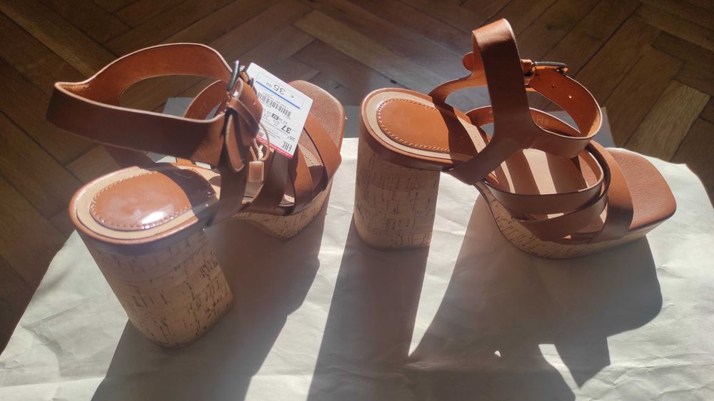 Нови дамски сандали Stradivarius, номер 37