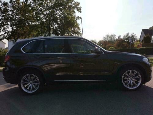 Dezmembrez bmw x5 f15/volan stanga/3.0 d euro 5/bmw f15/capota/baraq