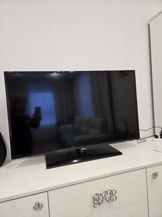 Продам телевизор смарт тв