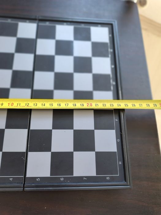 Vind cutie ptr șah.