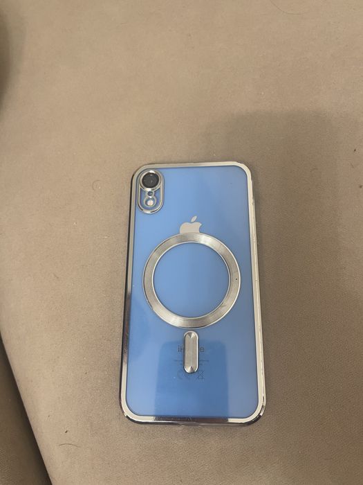 Продам Iphone xr