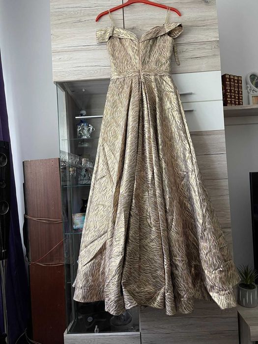 Rochie de seara, impecabila