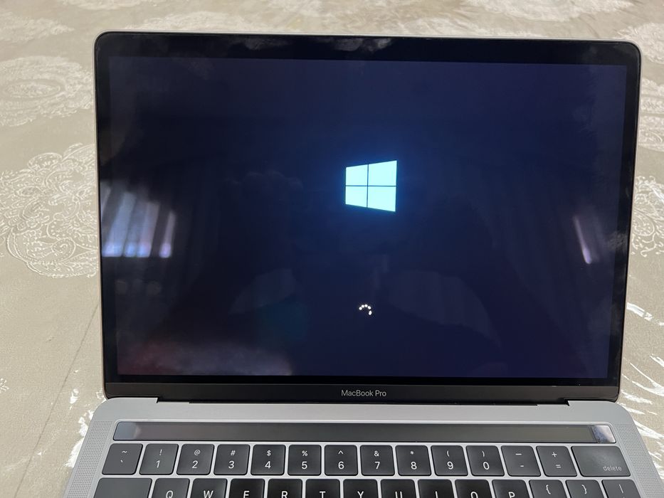 MacBook Pro 13-14 inch