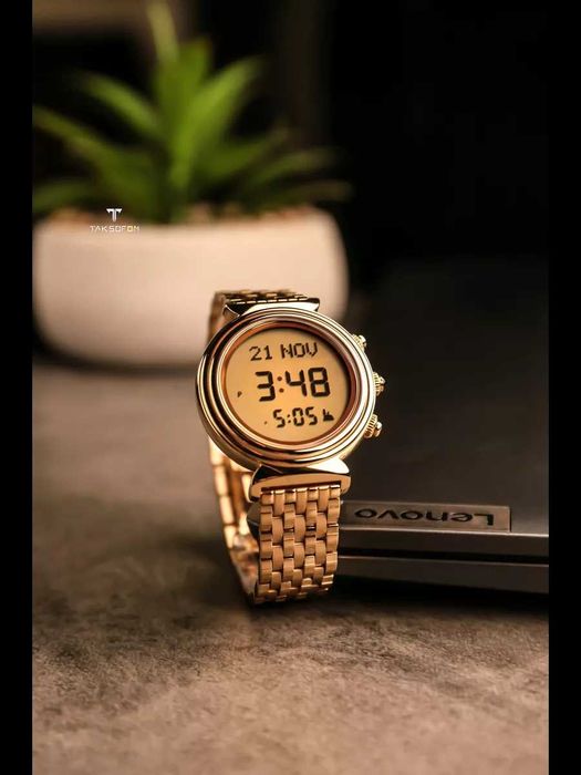 Женская наручные часы Al Fajr, с подарочной коробкой