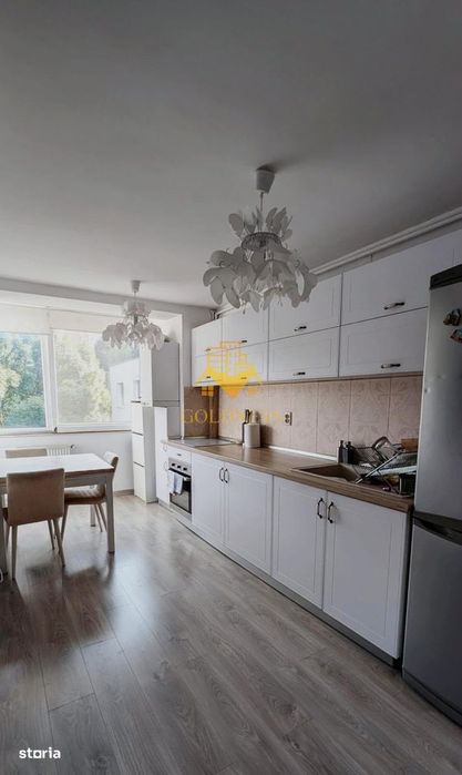 3 camere, modern, garaj, parcare, Central Zona Platinia, Motilor
