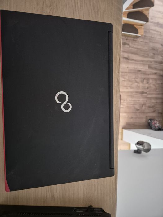 Laptop Fujitsu siemens lifebook e series 556