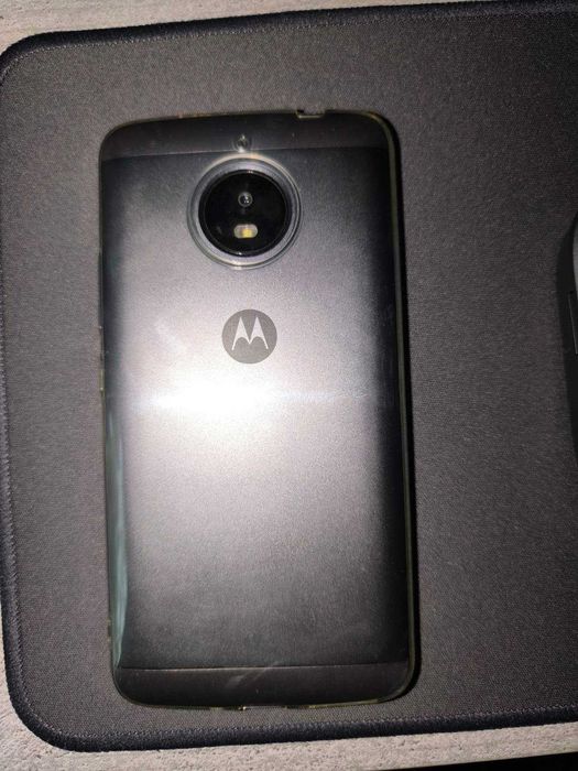 Смартфон Motorola Moto E4 Plus 3G/16GB