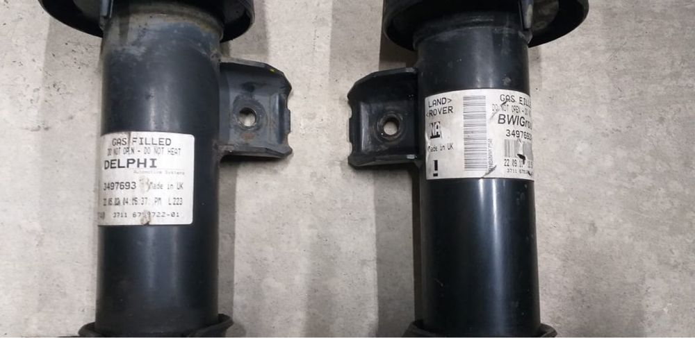 Амортизаторы передние Range Rover L322.