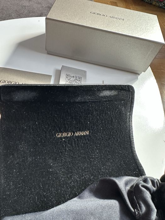 GIORGIO ARMANI слънчеви очила