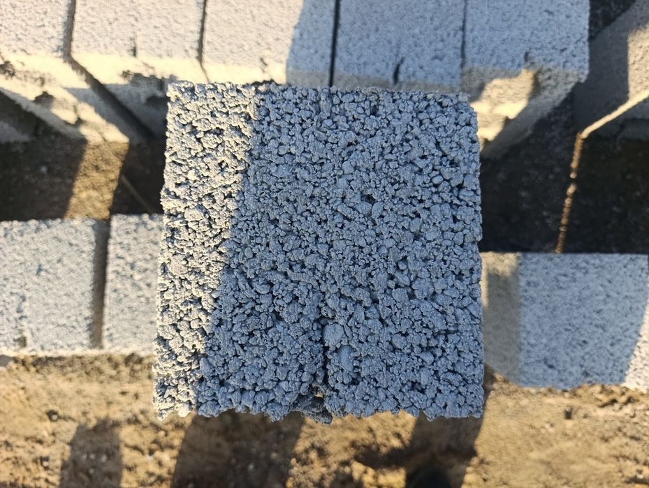 Шлакаблок прадаётся