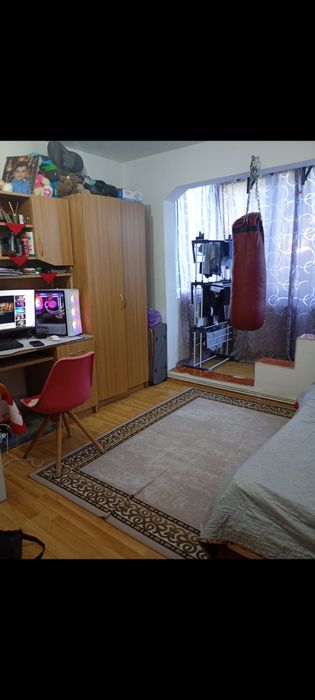 De inchiriat apartament mobilat utilat