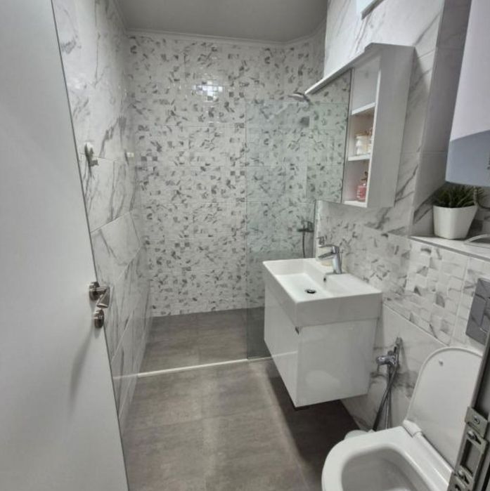 Двустаен апартамент под наем 560 евро