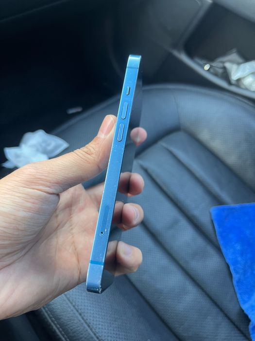 Продам iPhone 13 айфон 13