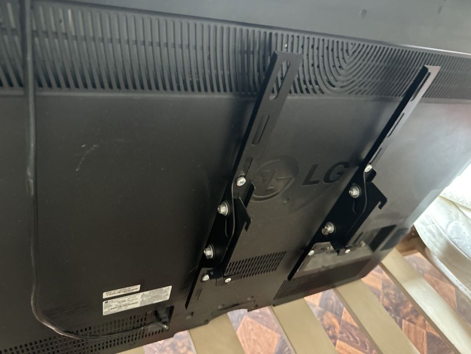 Телевизор LG б/у