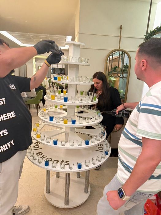 Tort de shoturi/ 100 sau 150 shots /fum greu,baloane cu fum,cabina foto