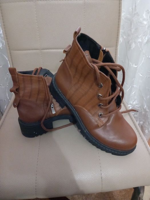 Vand ghete dama marimea 37