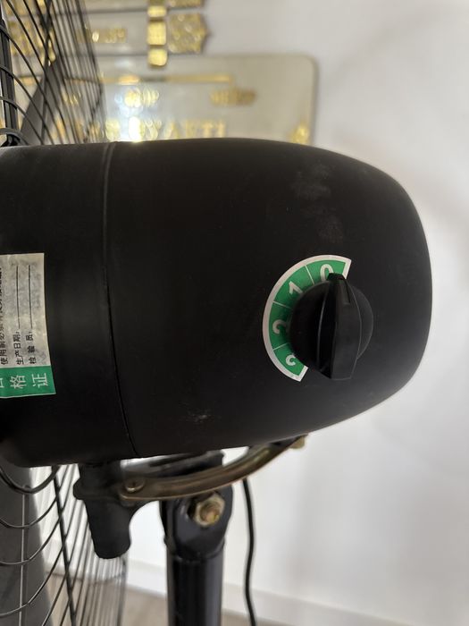 Огромный вентилятор