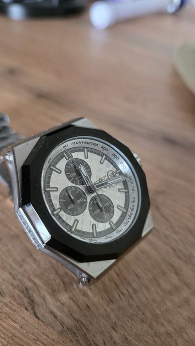 НОВ Часовник INVICTA Akula 48 мм