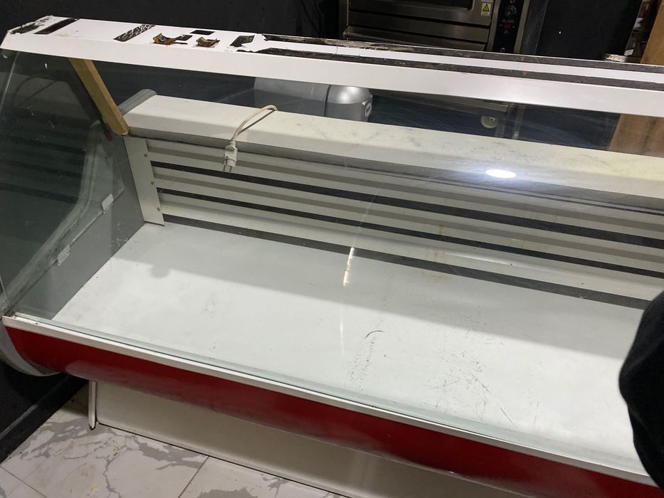 Витрина-холодильник