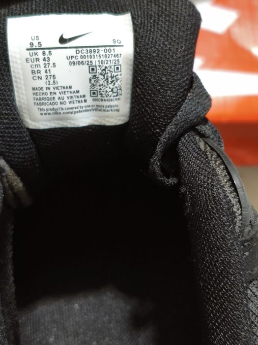 Продам кроссовки nike air max