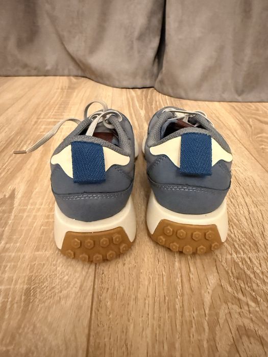 Кроссовки Zara новые