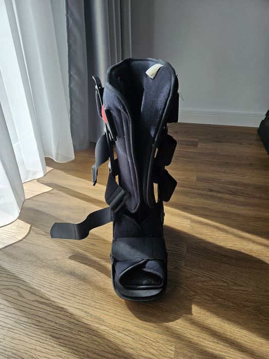 Orteza de plastic pentru glezna si tibie Tip-45 cm , Marimea M 42-44