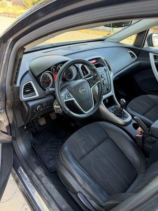 OPEL Astra 2012 — imagine 4