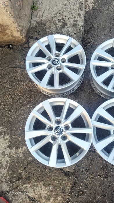 Диски от Тайота Camry 70 Оригинал