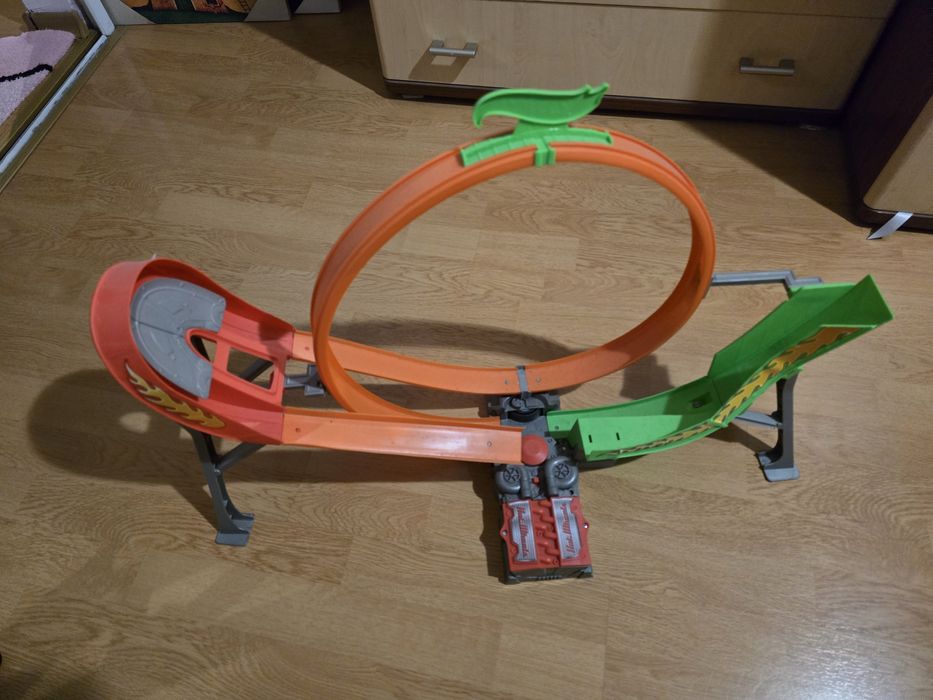 Писта Hot Wheels