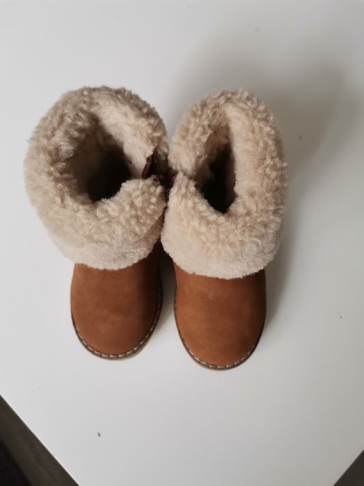 Cizmulițe tip ugg Zara, mărimea 19
