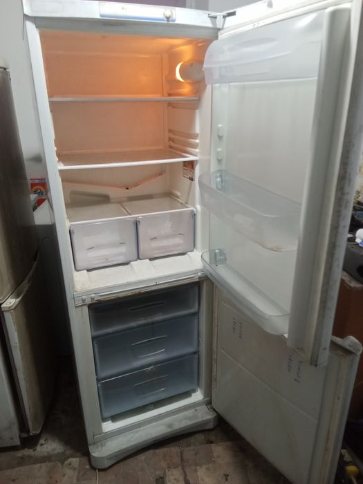 Холодильники  двухкамерные в Алматы