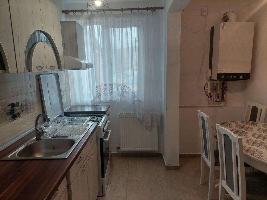 Apartament 2 camere de închiriat
