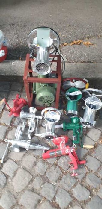 Месомелачки , ножчета , решетки , пълначки , доматомелки