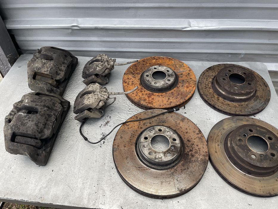 Спирачни апарати БМВ Х5/ Х6, М50д (aparati bmw x5, m50d)