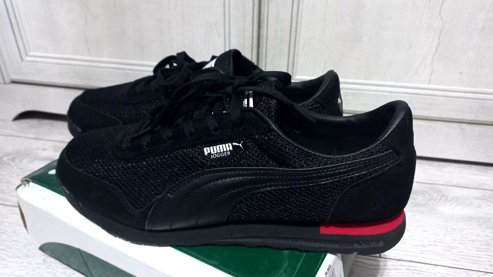 Продам мужские кроссы