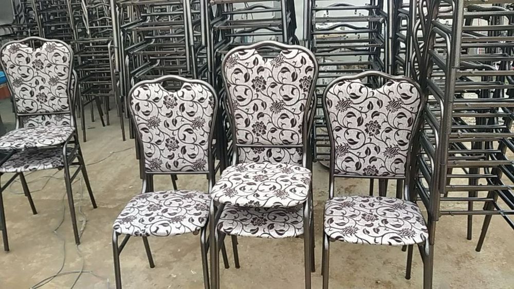 Toʻy xonaga stollarimiz