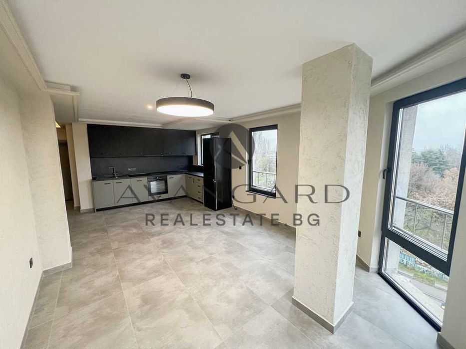 Продава се Четиристаен апартамент в Пловдив, Кършияка - 123 кв.м за 1248 €/кв.м - Снимка #1
