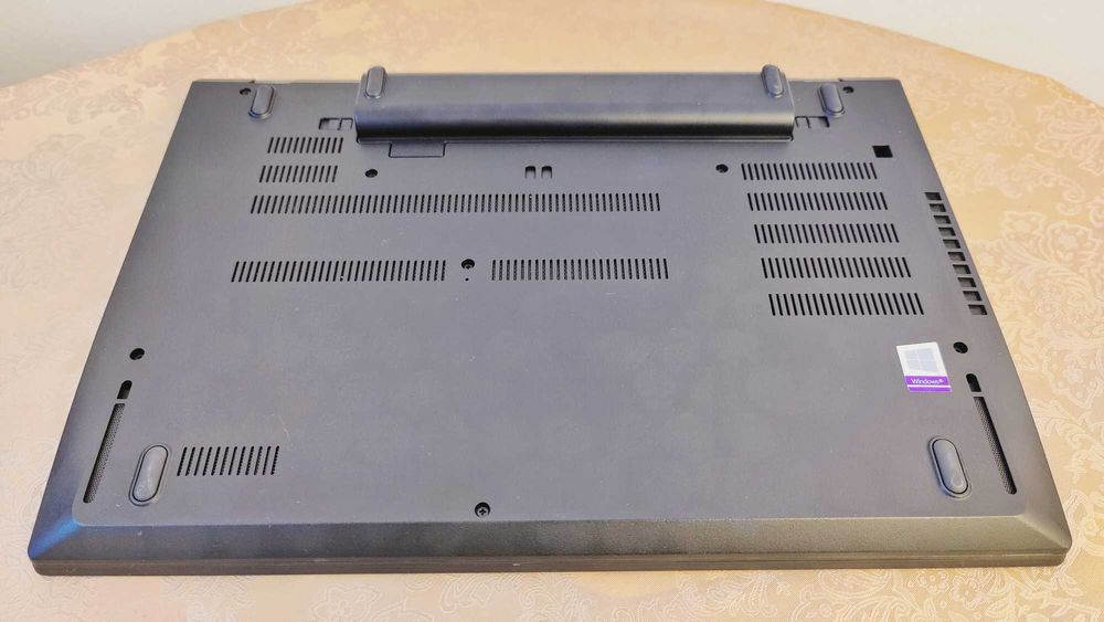 Core i7-8550U/16GB RAM/128G SSD/Quadro P500/15.6 IPS FHD/ThinkPad P52s