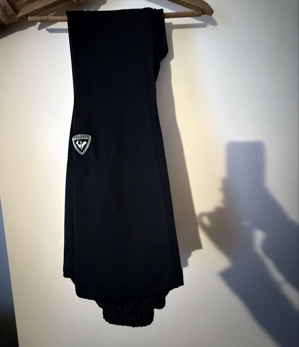 Панталон на  Rossignol, Дънки на марката Zara