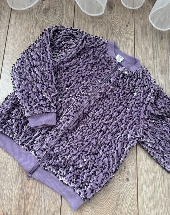 3 броя суитшърти в размер 4-6 г за момиче