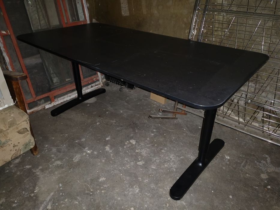 Birou Ikea negru