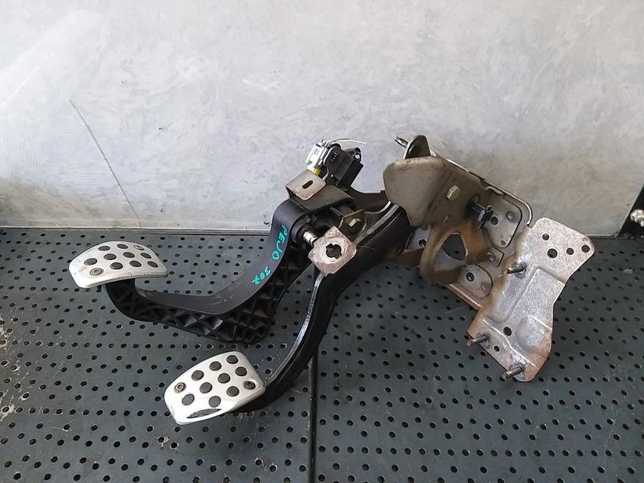 Ansamblu pedalier peugeot 307 sw 96538768vv