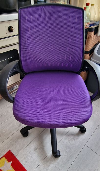 Vând scaun de birou