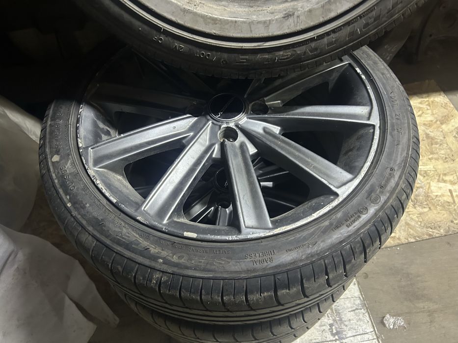 Продам комплект колес на ваз