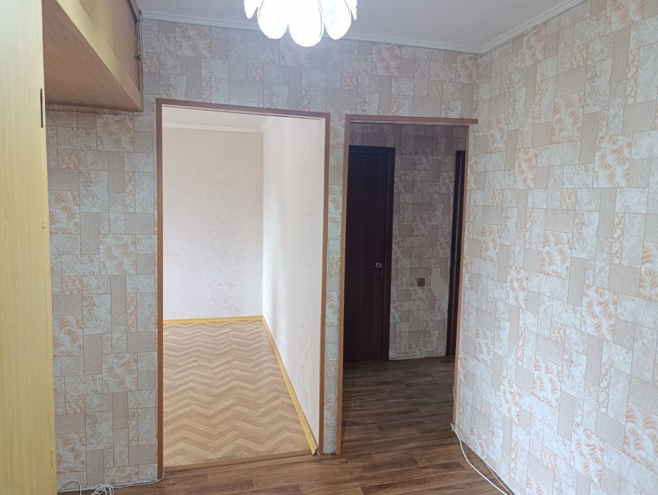 Продам 2-к на Хименко