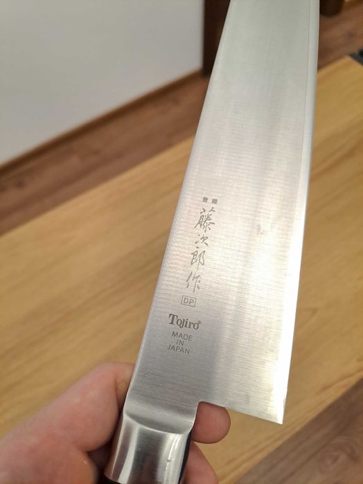 Кухненски нож Tojiro DP- 27см.