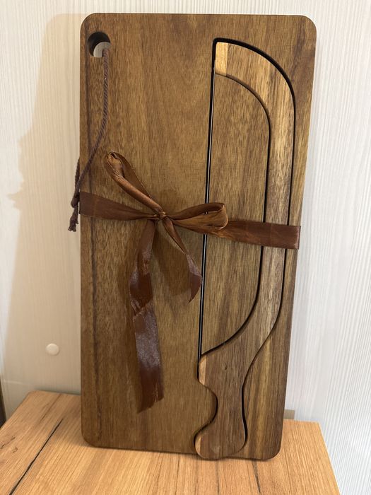 Нож для хлеба с доской