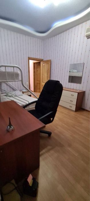 Квартира метро Ойбек Попугайчик 3/3/4 140 м2